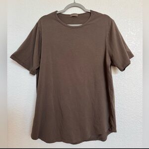 Short Sleeve Curved Hem T-Shirt Mocha Color Men’s Size XL